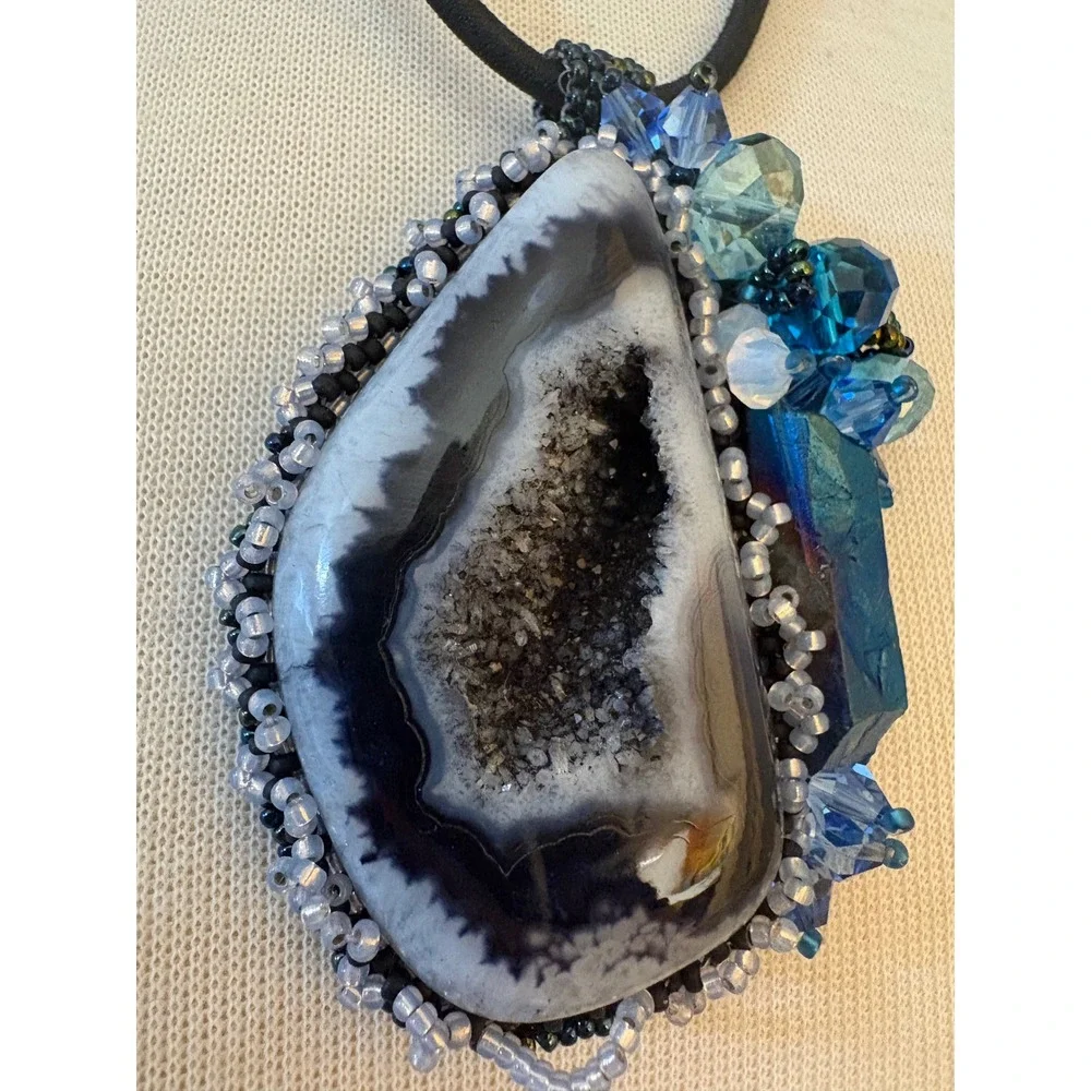 Artisan Agate Geode Druzy Bead Embroidered Statement Necklace Blue Crystal Black